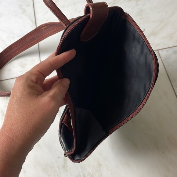 Silvia convertible black leather mini backpack or sling bag w/two outer pockets - Picture 7 of 8